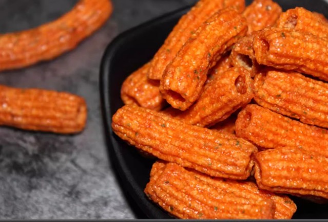 Korean style rice cake stick (Spicy & Sweetie flavour)