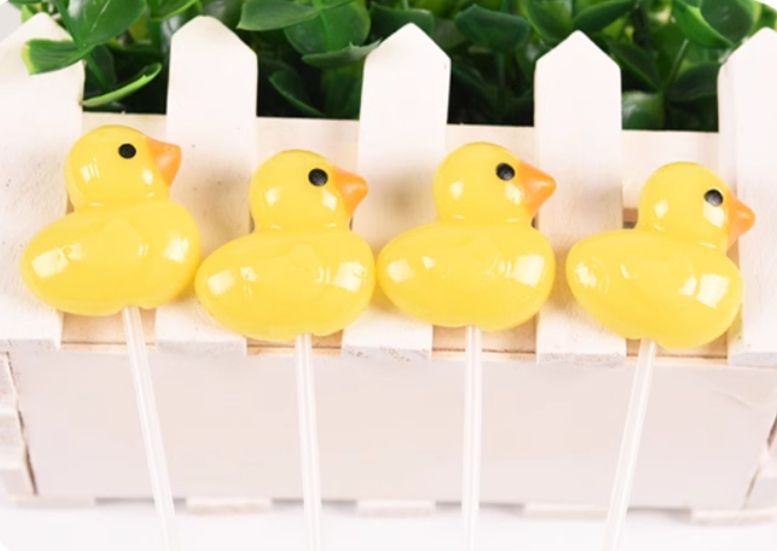 3D Shaped lollipop (duck) 