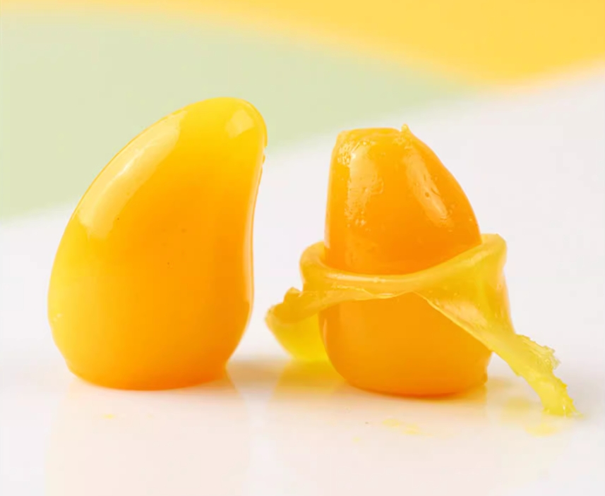 Juice-infused gummy mango flavor