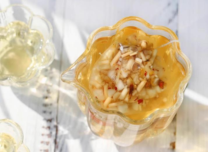 Snow Pear and Reed Root Tea